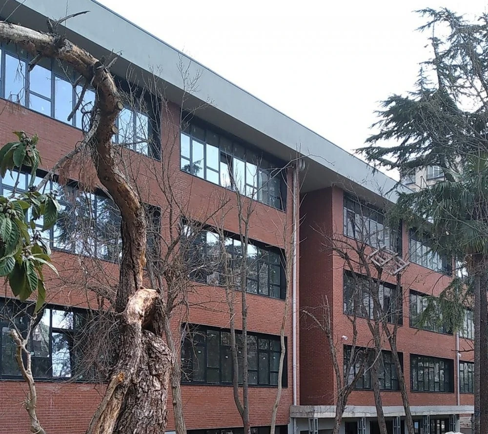 Erenköy Kız Anadolu Lisesi Alüminyum Tamiri